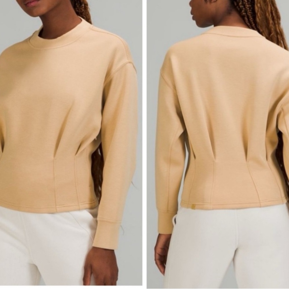 Lululemon Gathered Waist Crew Pullover 8?